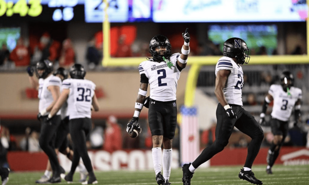 WVU Football sends offer to DB target Garnett Hollis